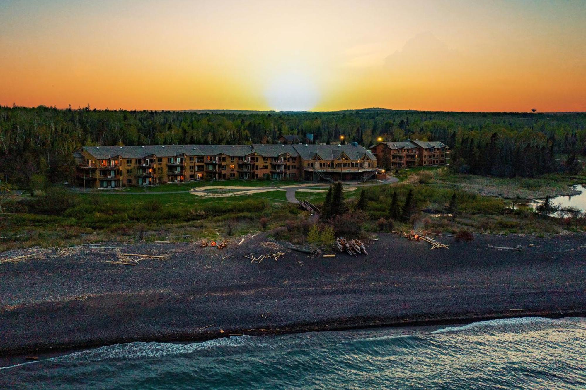Superior Shores Resort ทูฮาร์เบอร์ส ภายนอก รูปภาพ