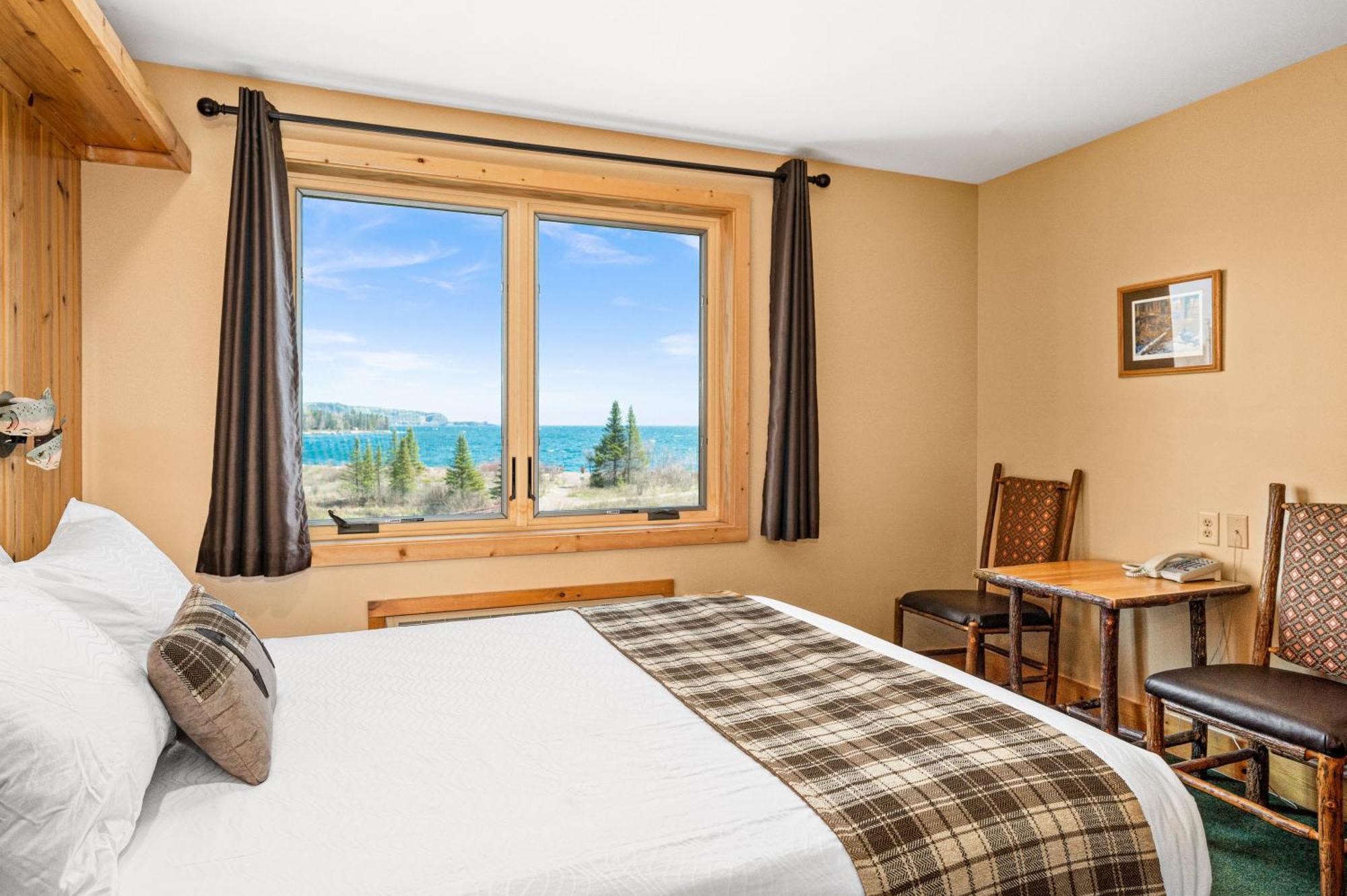 Superior Shores Resort ทูฮาร์เบอร์ส ภายนอก รูปภาพ